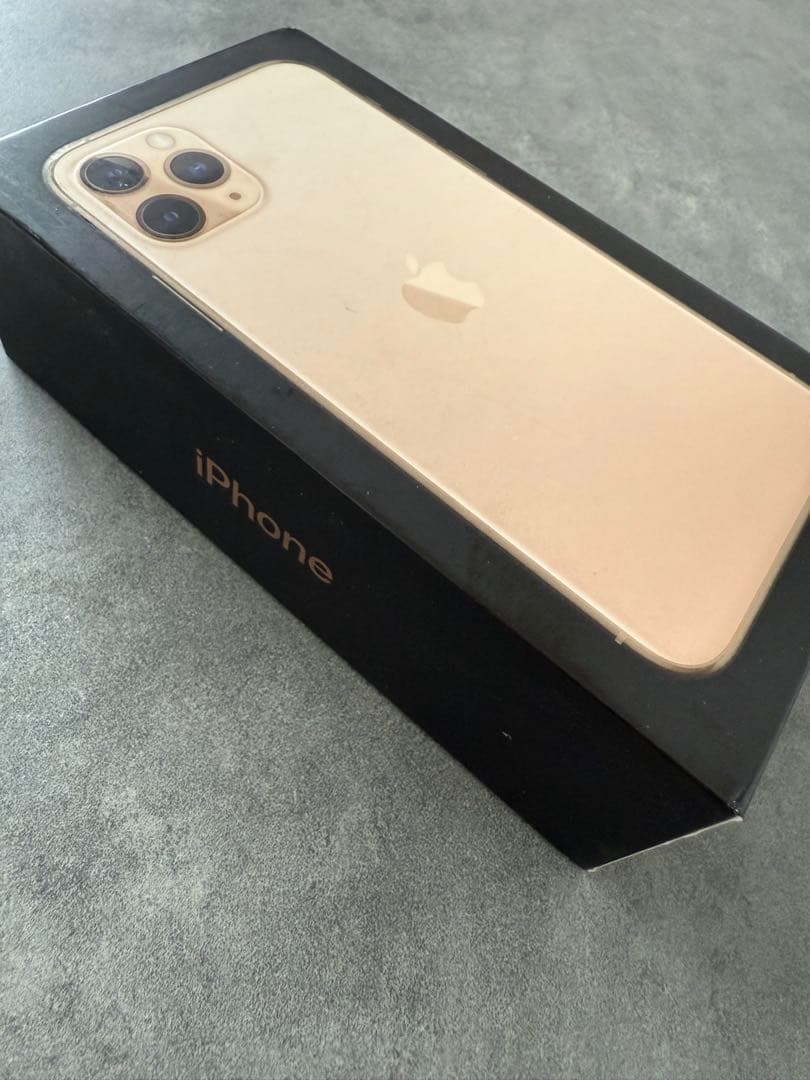 iPhone 11 Pro ゴールド 256 GB docomo