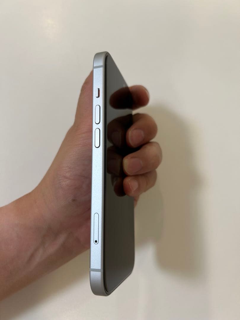 【あや】Apple iPhone 15 ブルー 256GB SIMフリー