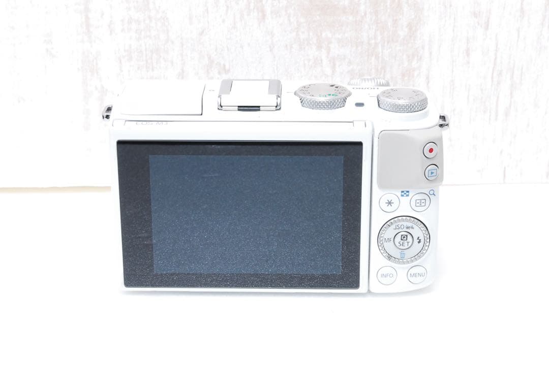 ❤️美品❤️自撮りOK❤️旅行・初心者におすすめセット❤️軽量 Canon EOS M3