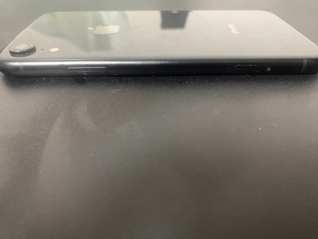 P*h様 Apple iPhone XR ブラック 本体