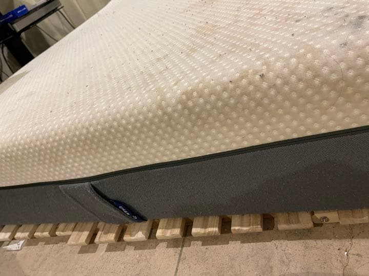 送料込　エマスリープ　高級マットレス　ダブルサイズ　定価97,000円