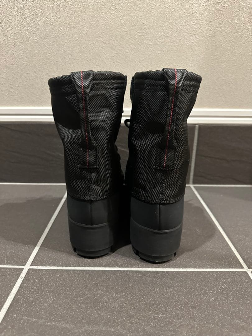 靴 adidas YEEZY 950 \"Pirate Black\"