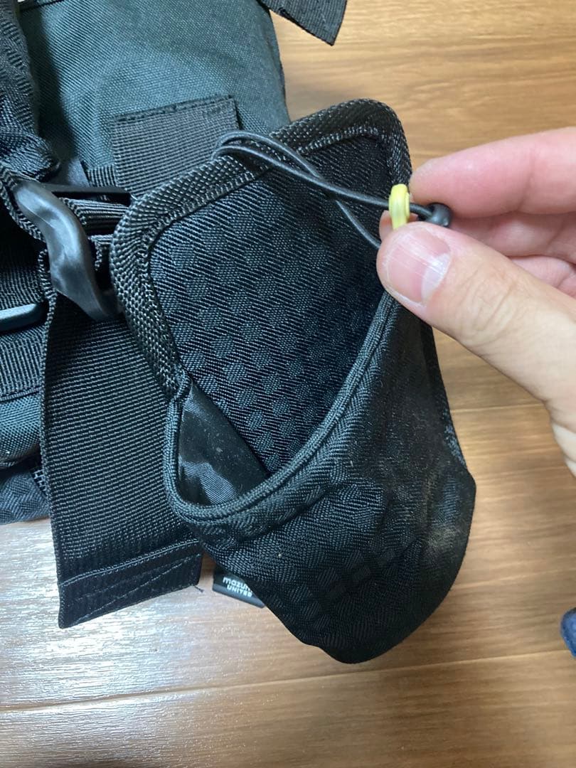 MAZUME EXTRACOMPLEXブラックライフジャケットロッドホルダー付き