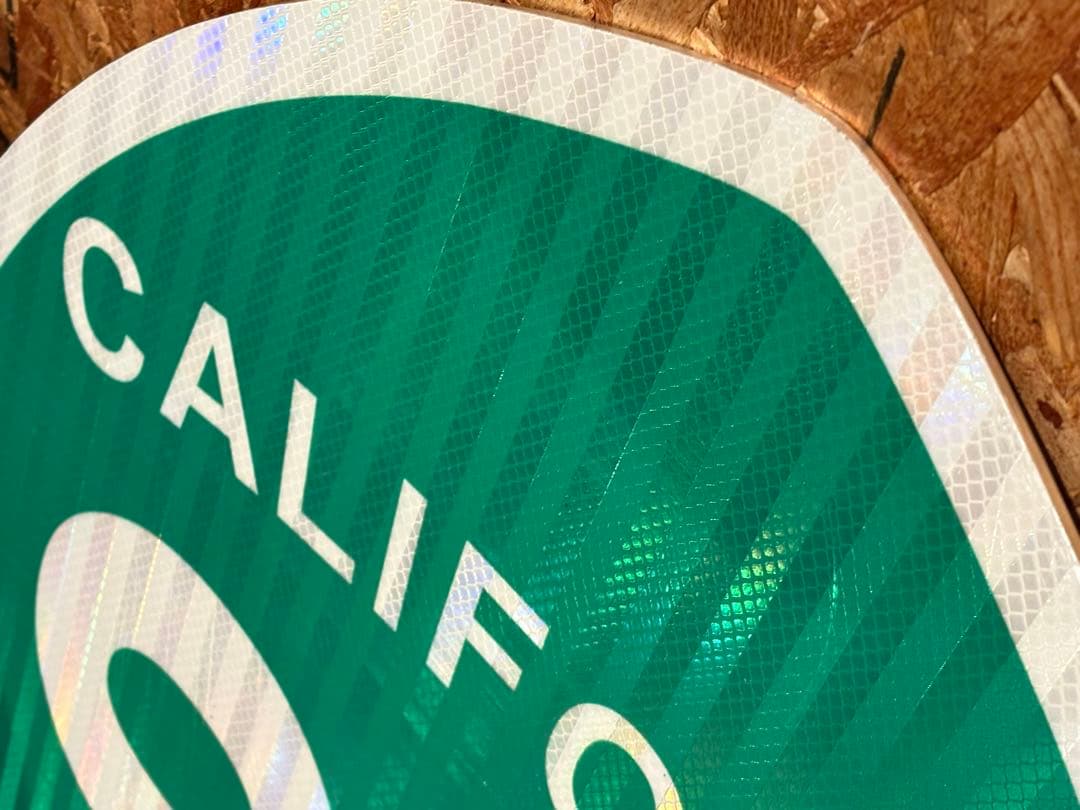 アメリカ　道路標識　カリフォルニア　ルート99 州道　ハイウェイ　ロードサイン