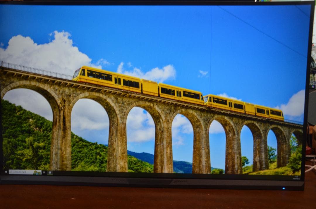 27インチ　QHD LED　ディスプレイ　モニター　【ジャンク】