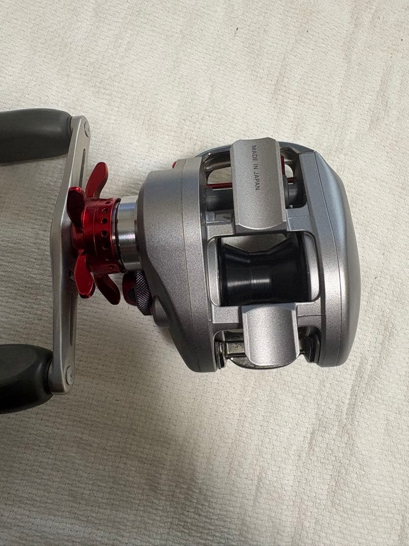 ダイワ TEAM DAIWA-Z 103H ベイトリール TD-Z