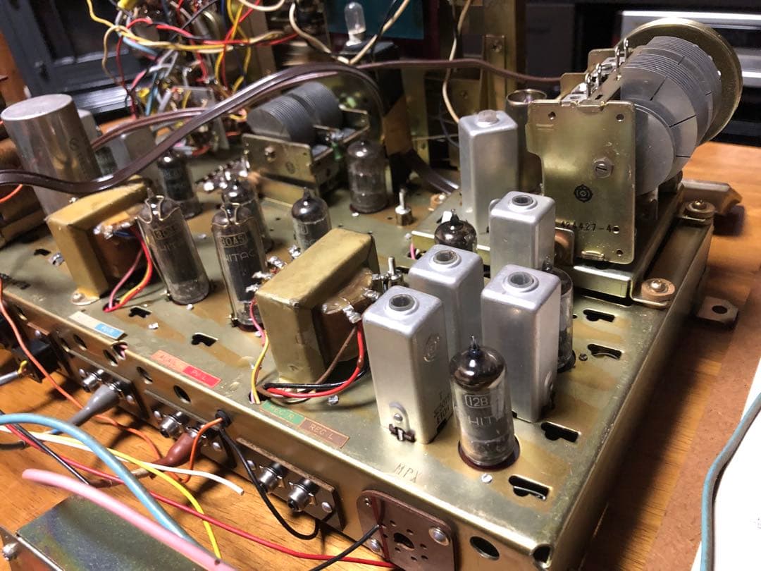 1960年代 日立Hi-Fi ステレオラジオからの取出し真空管アンプ　動作未確認