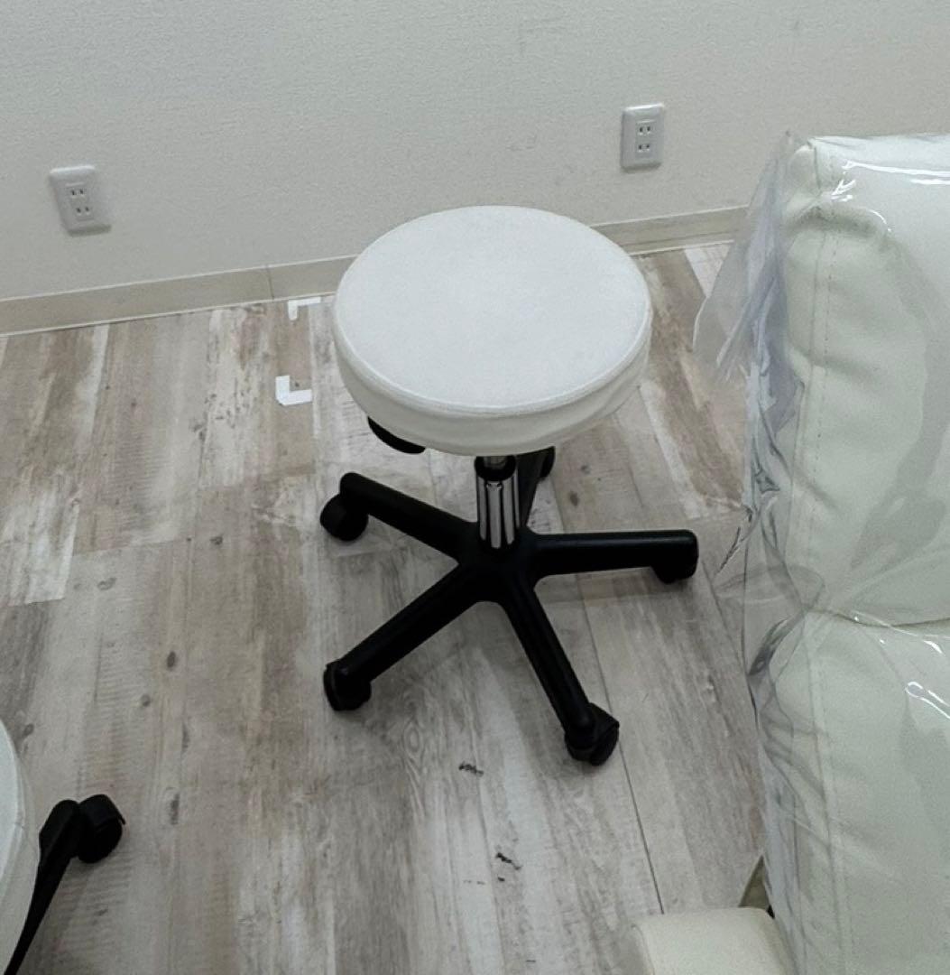 ★ha_aページ★ ホワイトリクライニングソファとスツールセット