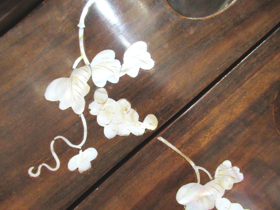 螺鈿家具 　螺鈿細工　 唐木 　花梨 　葡萄柄 　５段　引き出し小箪笥　収納棚