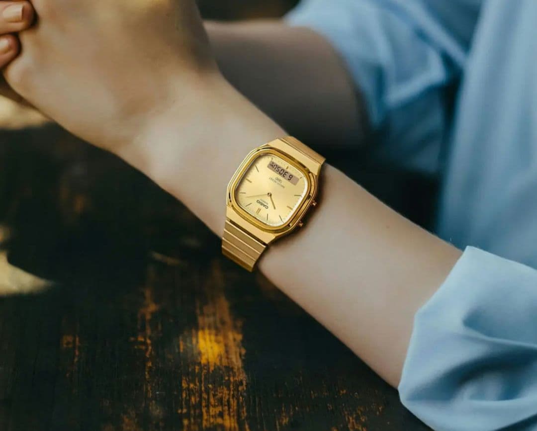 CASIO ゴールド aq-240e-9ajf