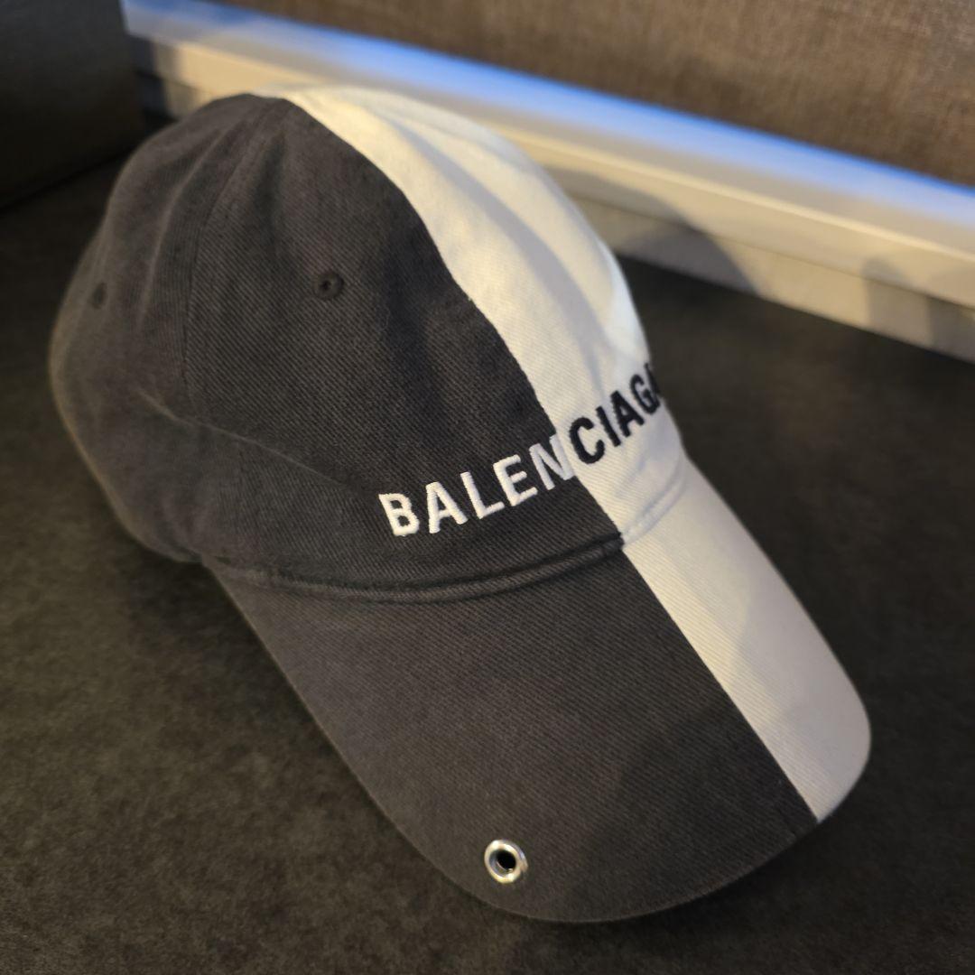 BALENCIAGA ベースボールキャップ グレー/ホワイト