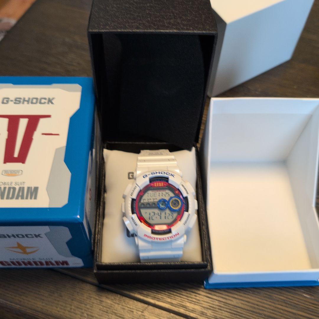 ガンダム　35周年記念G-SHOCK　アムロモデル