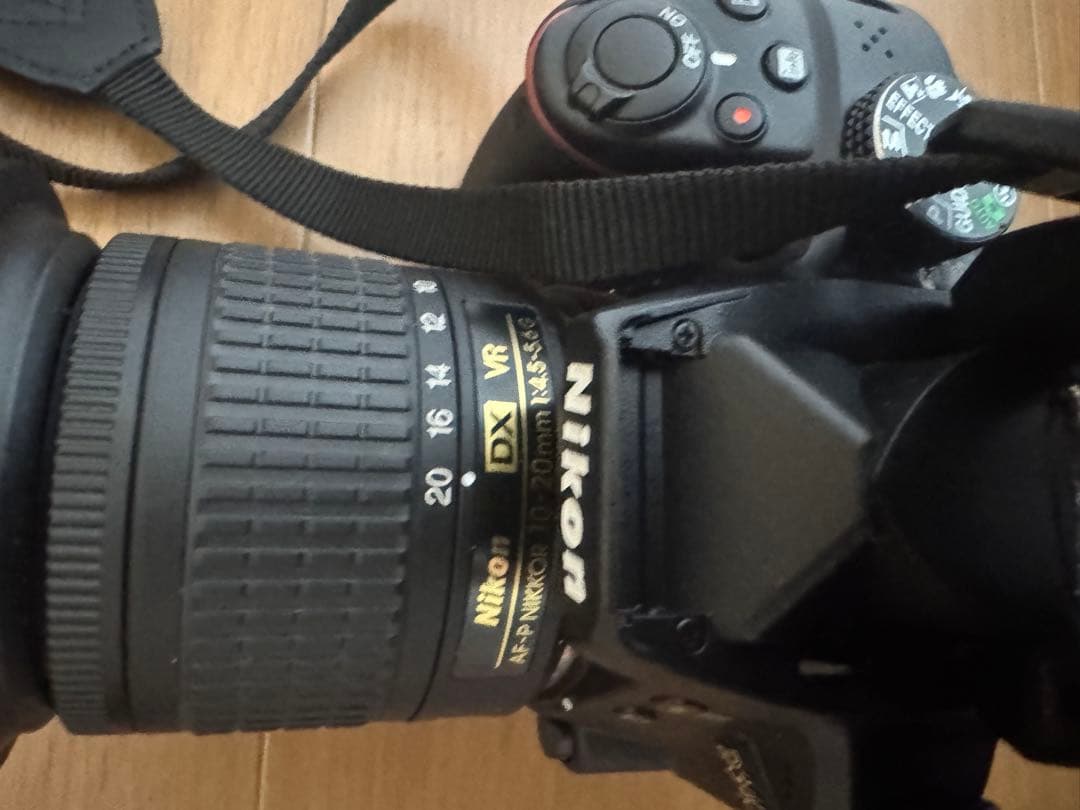 ニコン　Nikon デジタル一眼レフカメラ　ダブルズームキット　D3400