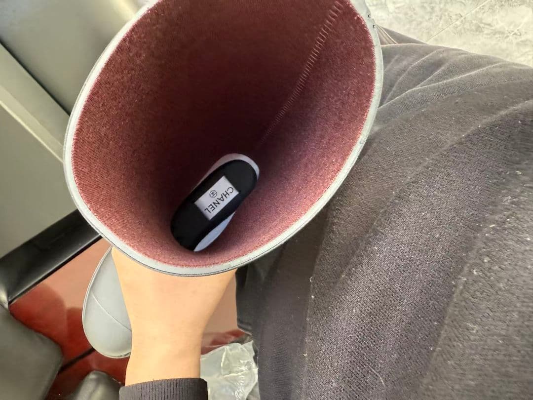 CHANEL ブラック 長靴 CCロゴ付き 新品同様