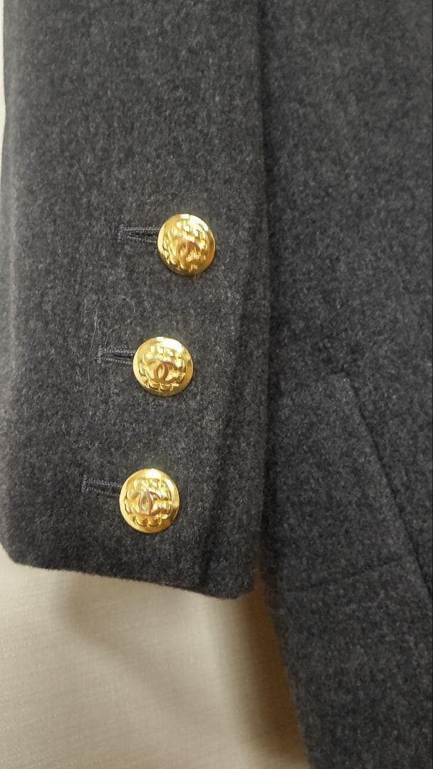【美品】CHANEL　冬コートダブルブレス　ココマーク金ボタン　グレー　M