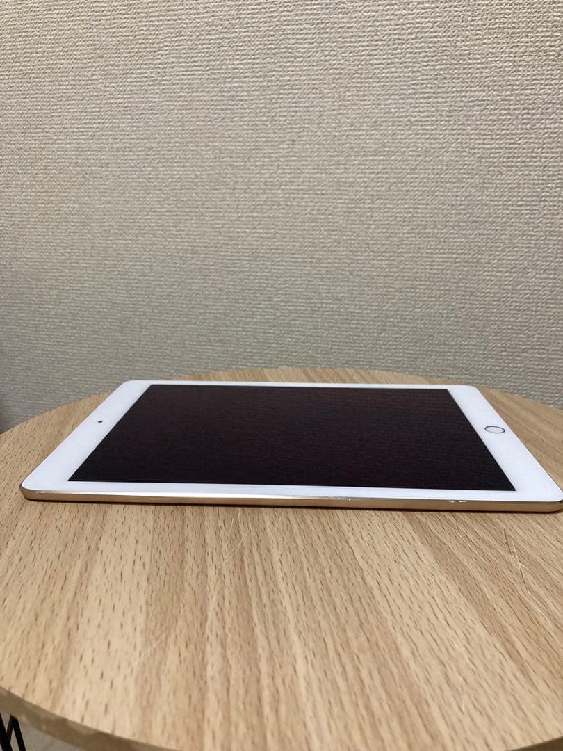 Apple iPad Air 2 wifiモデル64GB本体
