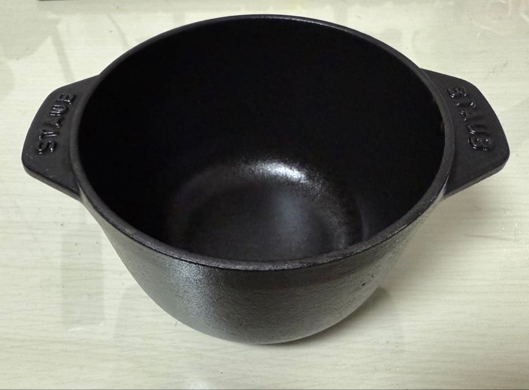 STAUB ラ ココット de GOHAN ブラック S 12cm