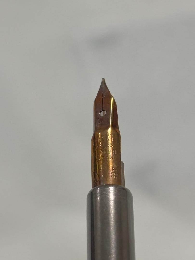 <希少> '70s新品PILOT ノック式万年筆　14K-585キャップレス