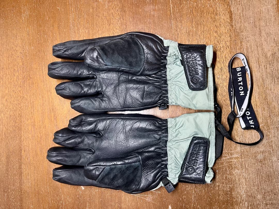 【美品】バートン Burton [ak] Oven GORE-TEX グローブ