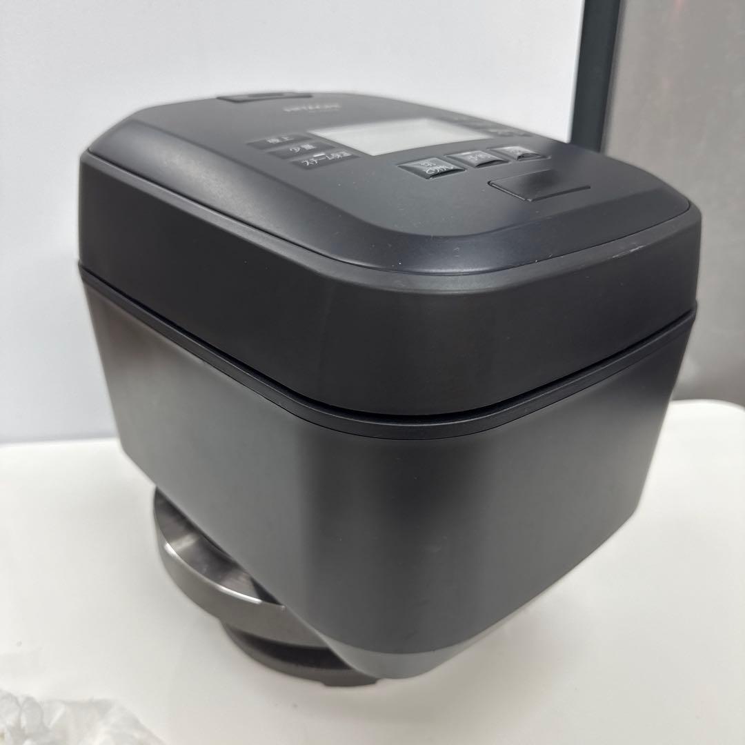 Hitachi RZ-V100GM 圧力&スチームジャー炊飯器 2024年製