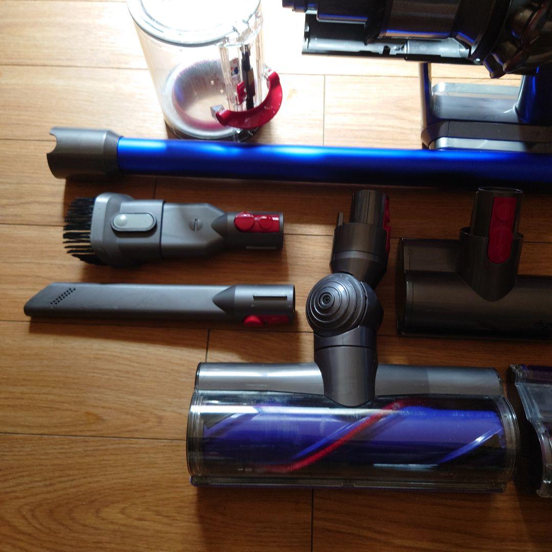 dyson v11 absolute スティッククリーナー本体＋パーツ ジャンク