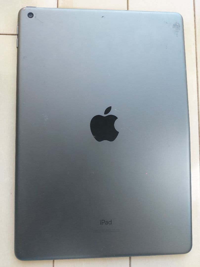 Apple iPad 第8世代 スペースグレー WiFiモデル