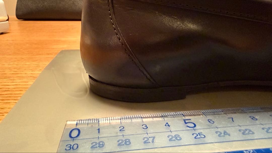 【値下げしました！】TOD'S 黒 レザー ローファー