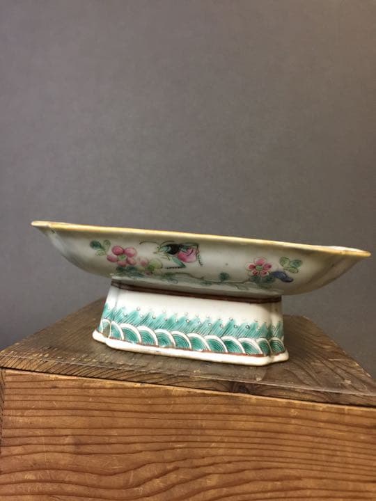 清時代  粉彩 淺絳彩 四方皿盤 色絵 在銘 玩古主人珍製 共箱 年代物