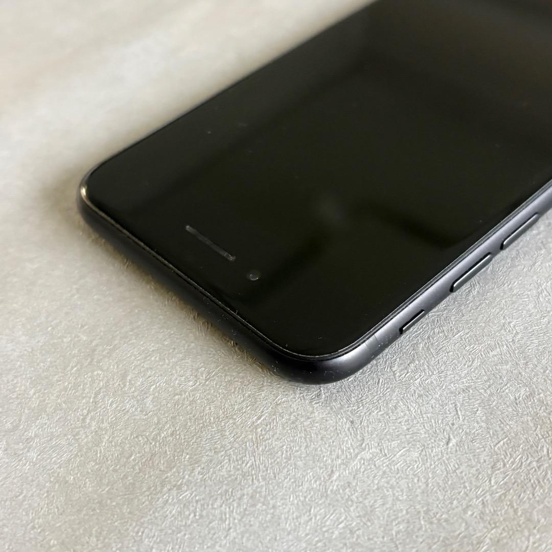 iPhone SE2 黒 256GB SIMフリー 香港版