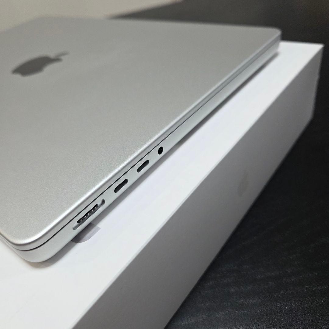 Apple MacBook Pro M3 1TB 14インチ