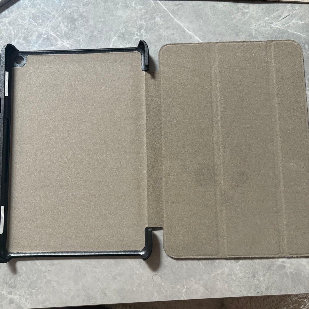 【ケース付き美品】Fire HD 8 タブレット8インチHDディスプレイ