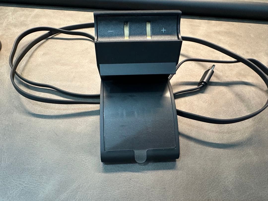 LG 32UP550 31.5インチ 4K UHD モニター＋ライト