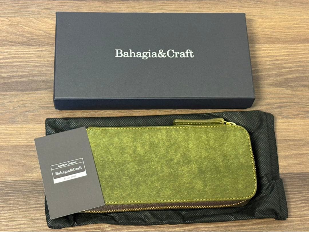 バハギア Bahagia ラウンドジップペンケース プエブロ オリーバ