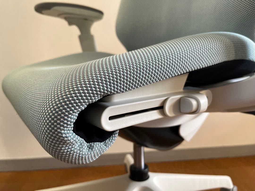 OKAMURA オカムラ　Spher スフィア　2023年製　17.2万