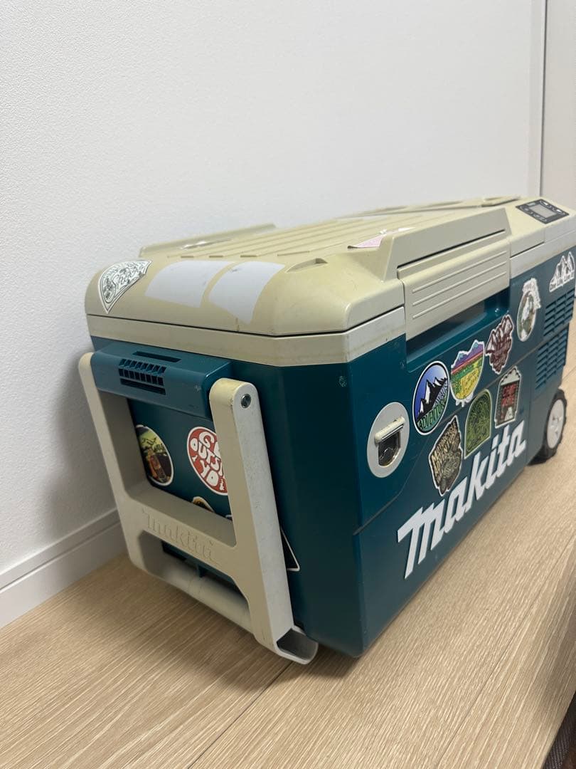 Makita 冷温庫 キャスター付き