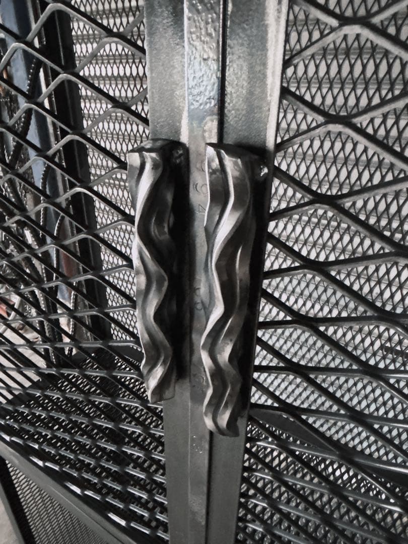 大幅お値下げ　アイアンキャビネット　ASE インダストリアル家具　デザイン家具