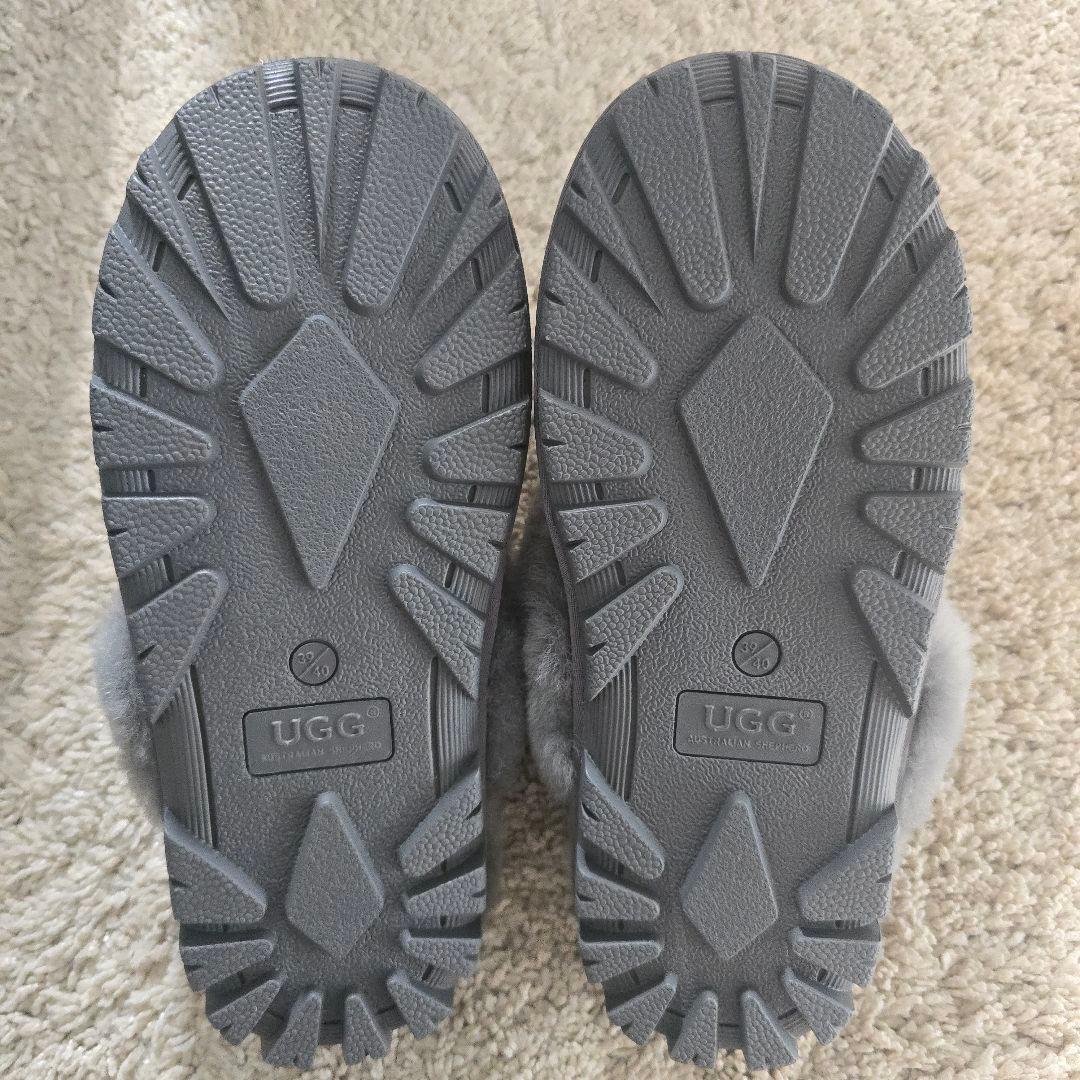 新品未使用●UGG コケット　スリッポン　オーストリアUGG