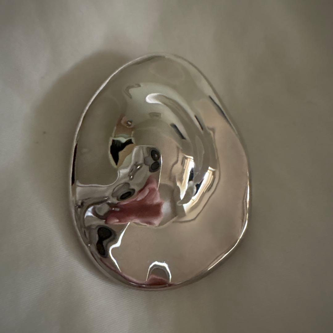 美品　chieko+ チエコプラス　egg brooch シルバー