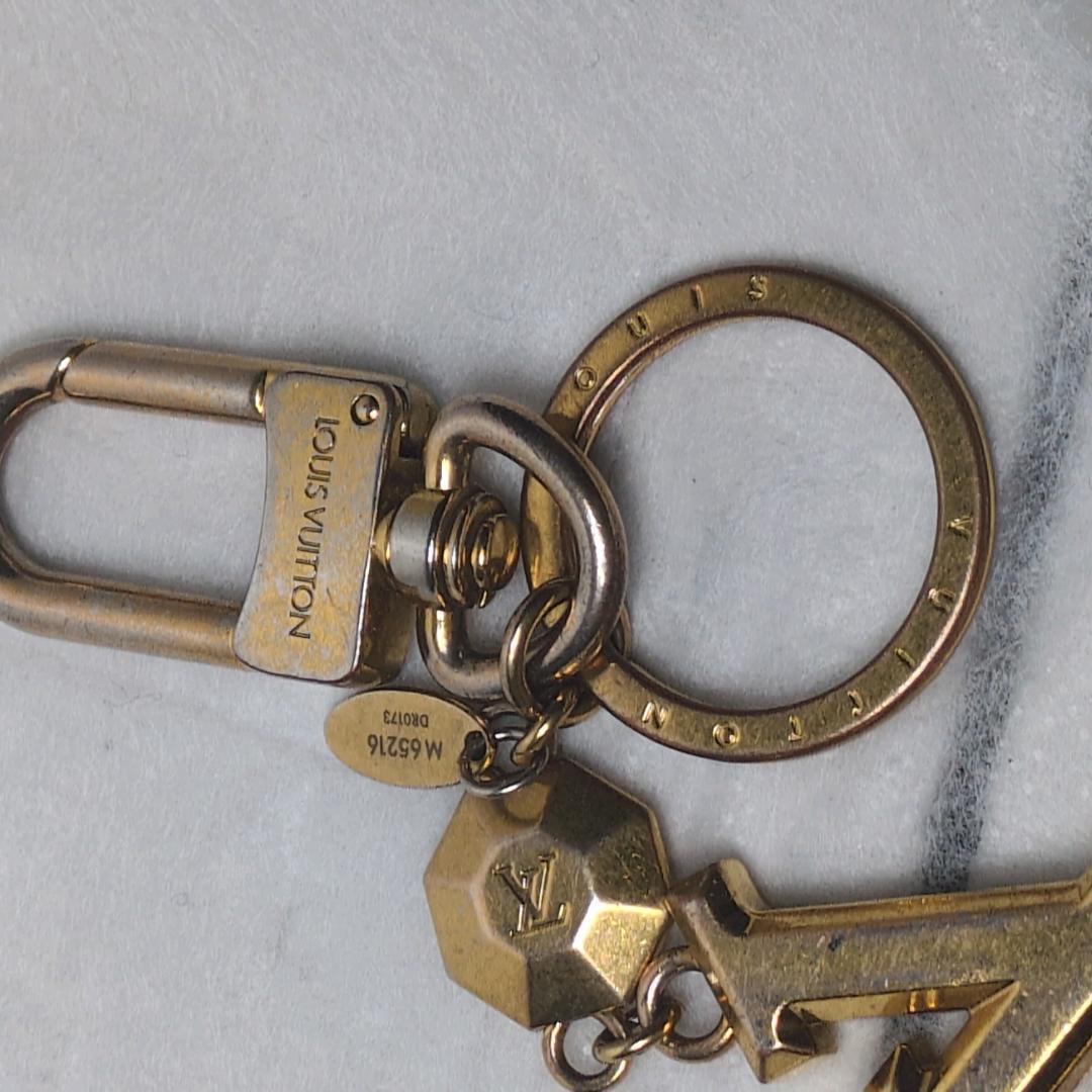や*い様 Louis Vuitton ルイヴィトン　ゴールド キーホルダー　M6
