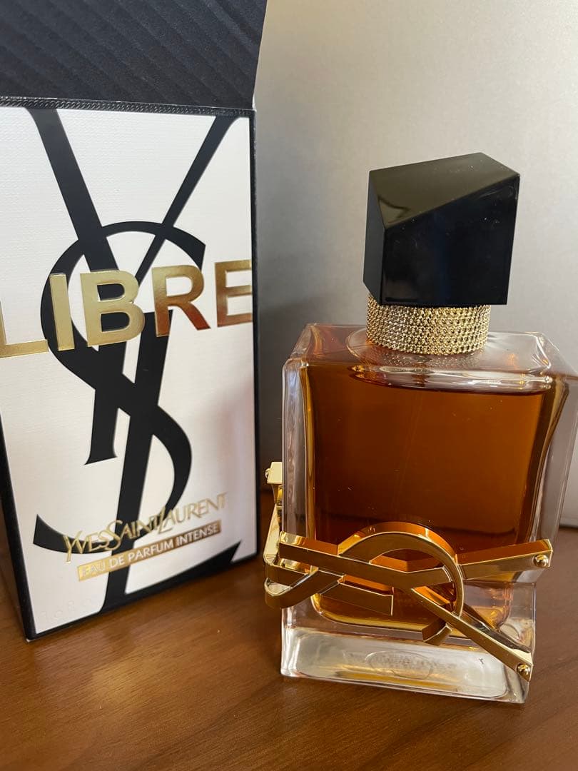 イブサンローラン　LIBRE EAU DE PARFUM アンタンス50ml