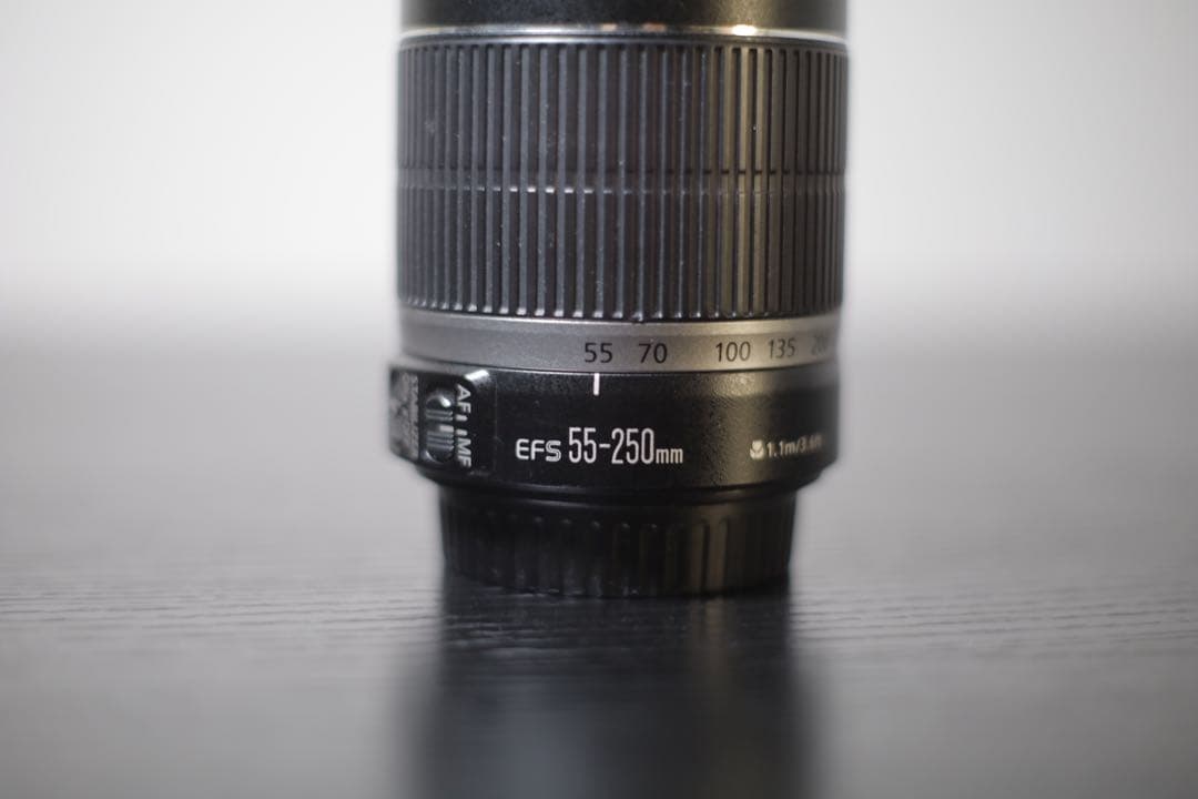 Canon EF-S 55-250mm f4-5.6 ズームレンズ