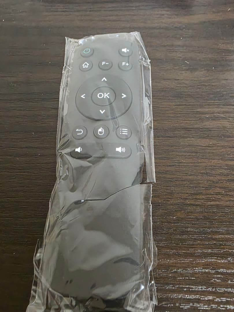 ✨2025年最新✨美品✨HD MULTIMEDIA 小型プロジェクター　白