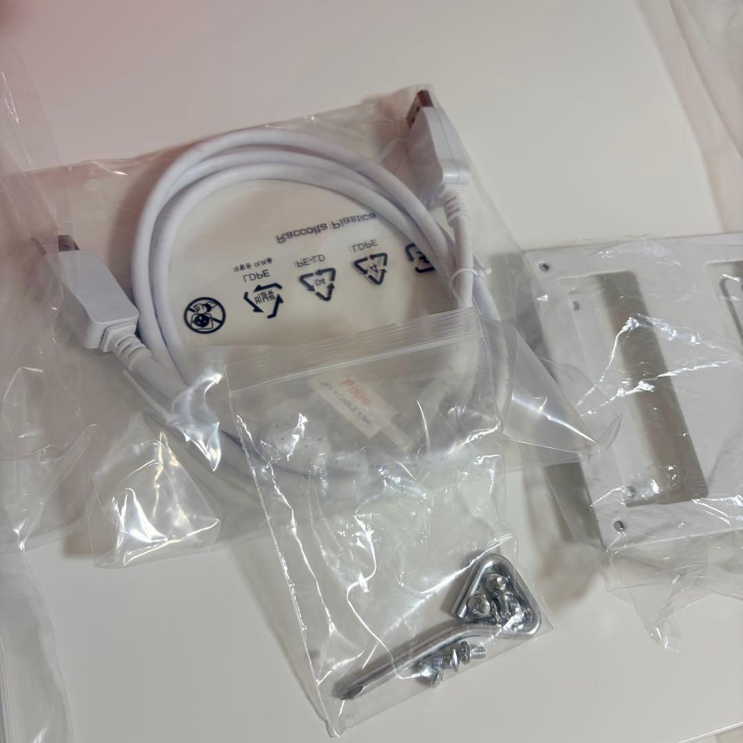 25/9/14購入 PX27U WAVE White 160Hz 4K IPS