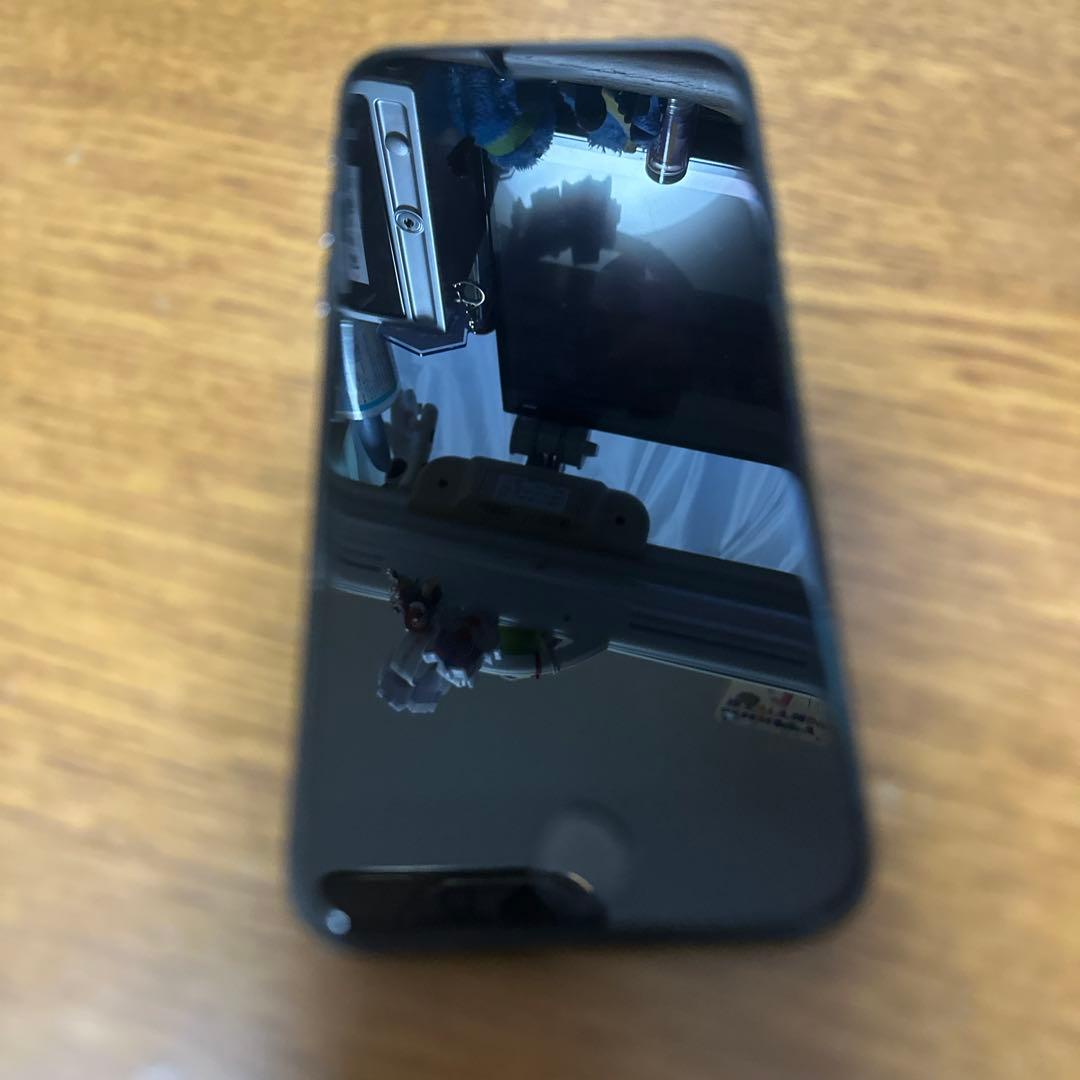 極美品 iPhone8 本体 ブラック NOSIM