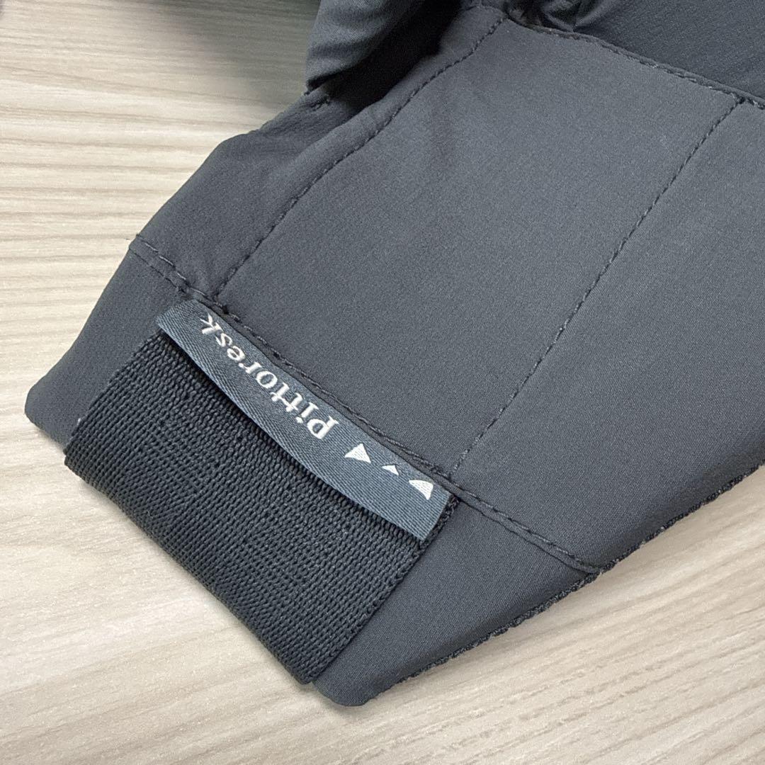 ピトレスク　ベビーキャリアオン　グリーンレーベルリラクシングコラボ　抱っこ紐