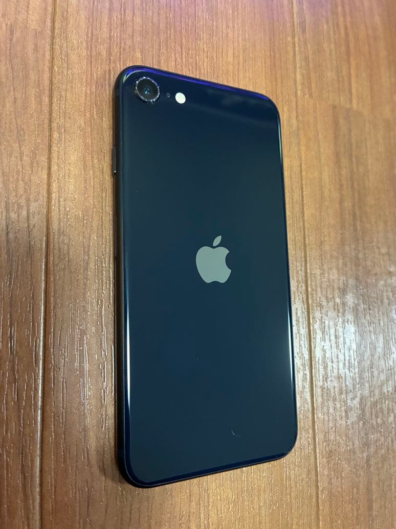 Apple iPhone SE (第3世代)(64GB) 本体