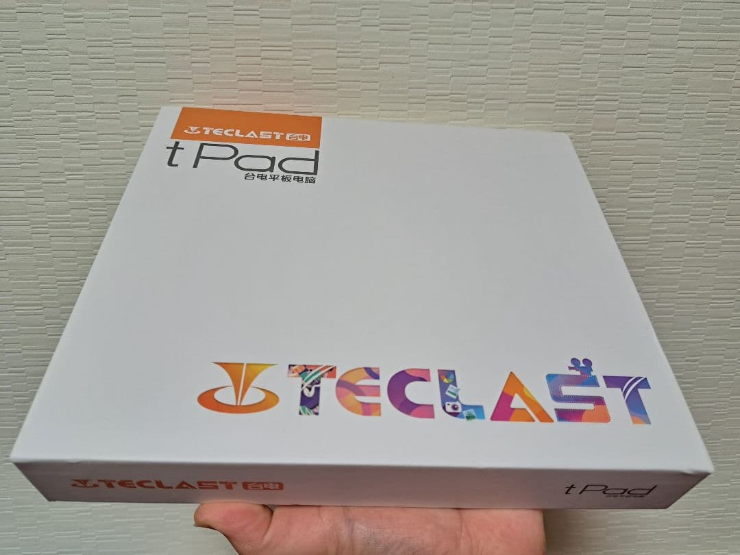 P85T 8インチタブレット/ケース付き