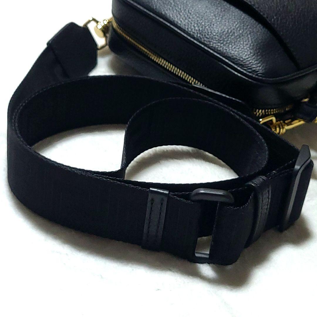 未使用級 ヴェルサーチ　ショルダーバッグ メデューサ グレカ レザー 2WAY