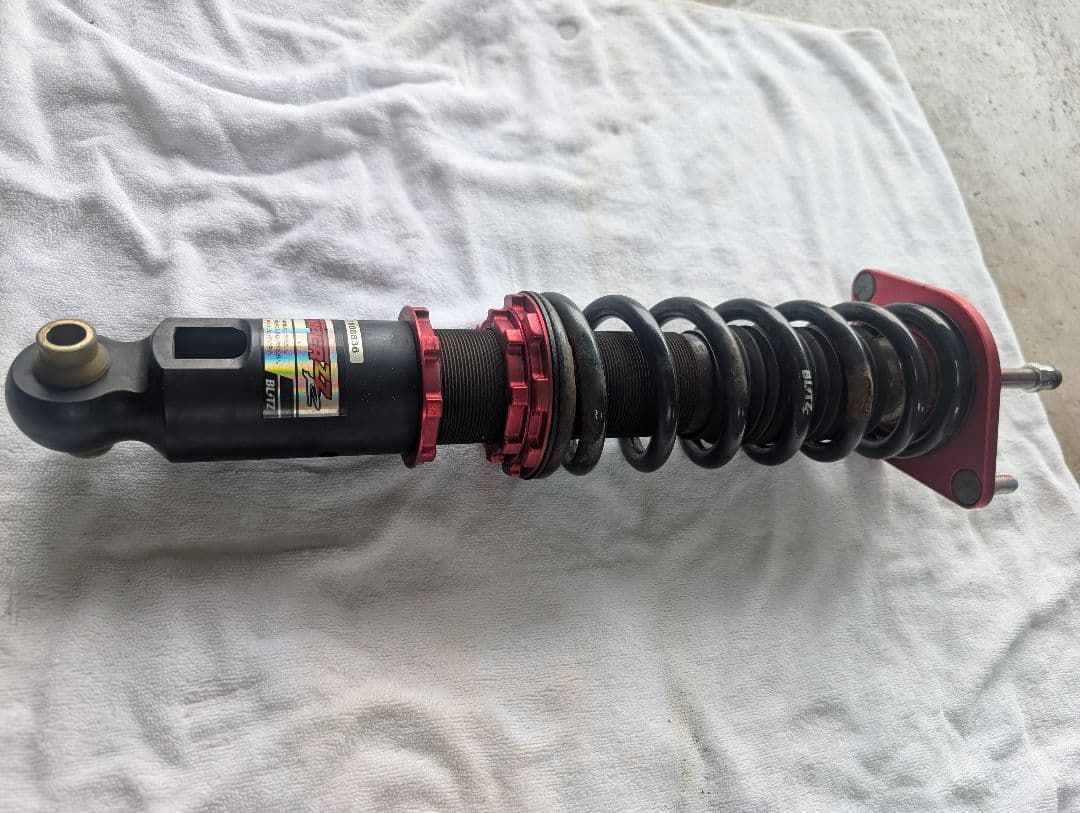 WRX S4 　BLITZ車高調　中古