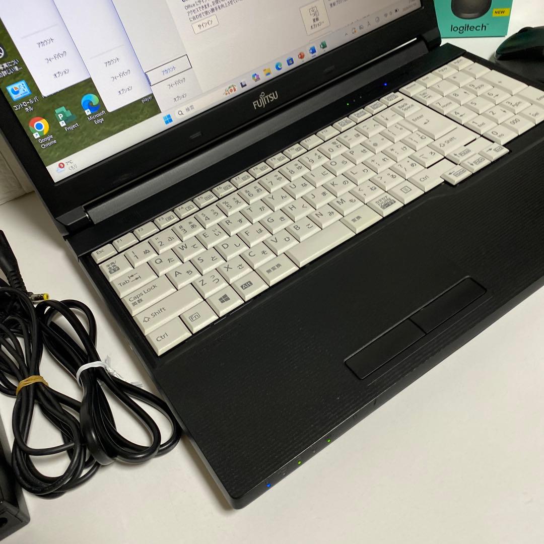 Windows11 オフィス付き　Core i5 SSD メモリ8GB 富士通